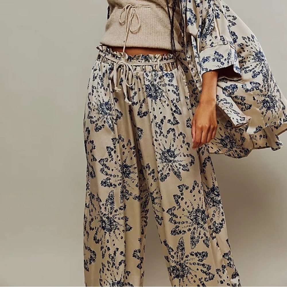 NWOT Intimately Free People Goddess Lounge Wide Leg Pants Pearl Combo Boho Satin - Picture 4 of 12